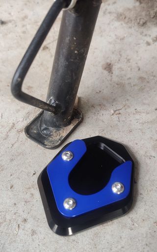 Step-by-Step Guide: Adding a Bigger Foot to Your Motorcycle Stand